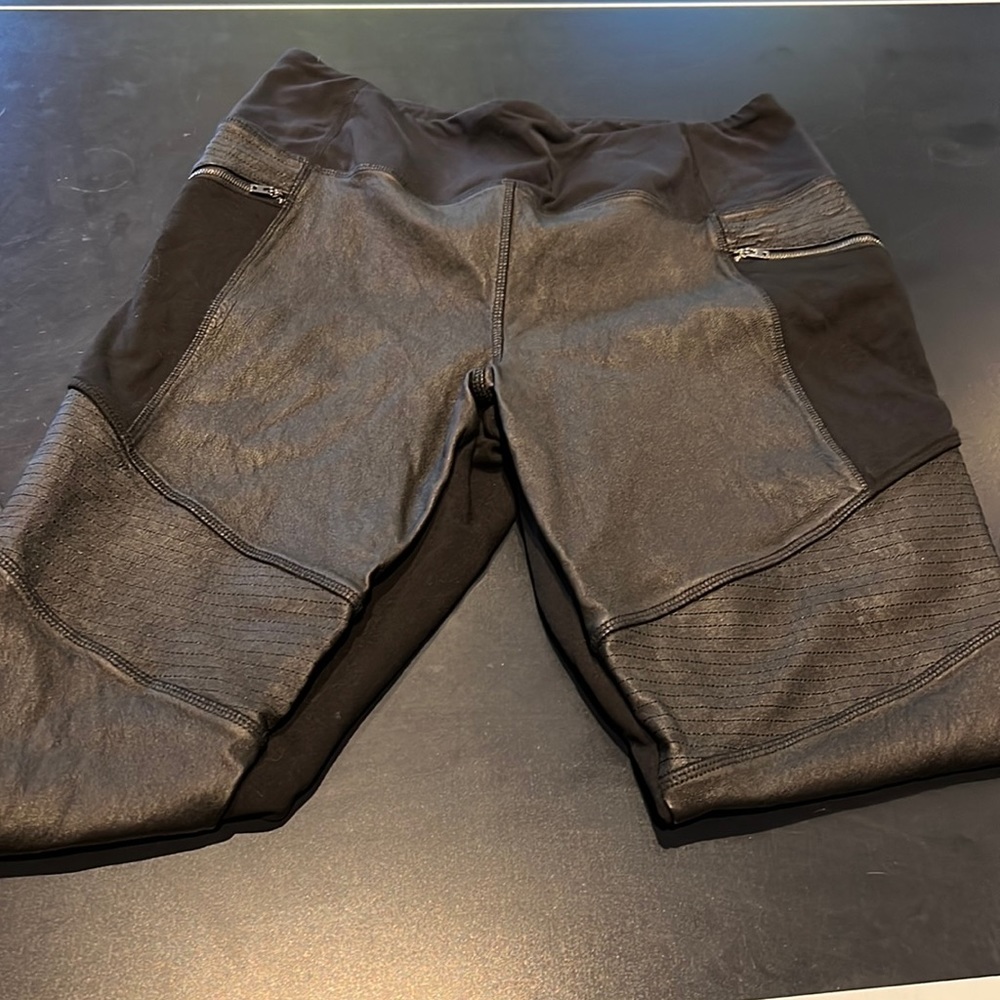 Athleta leggings